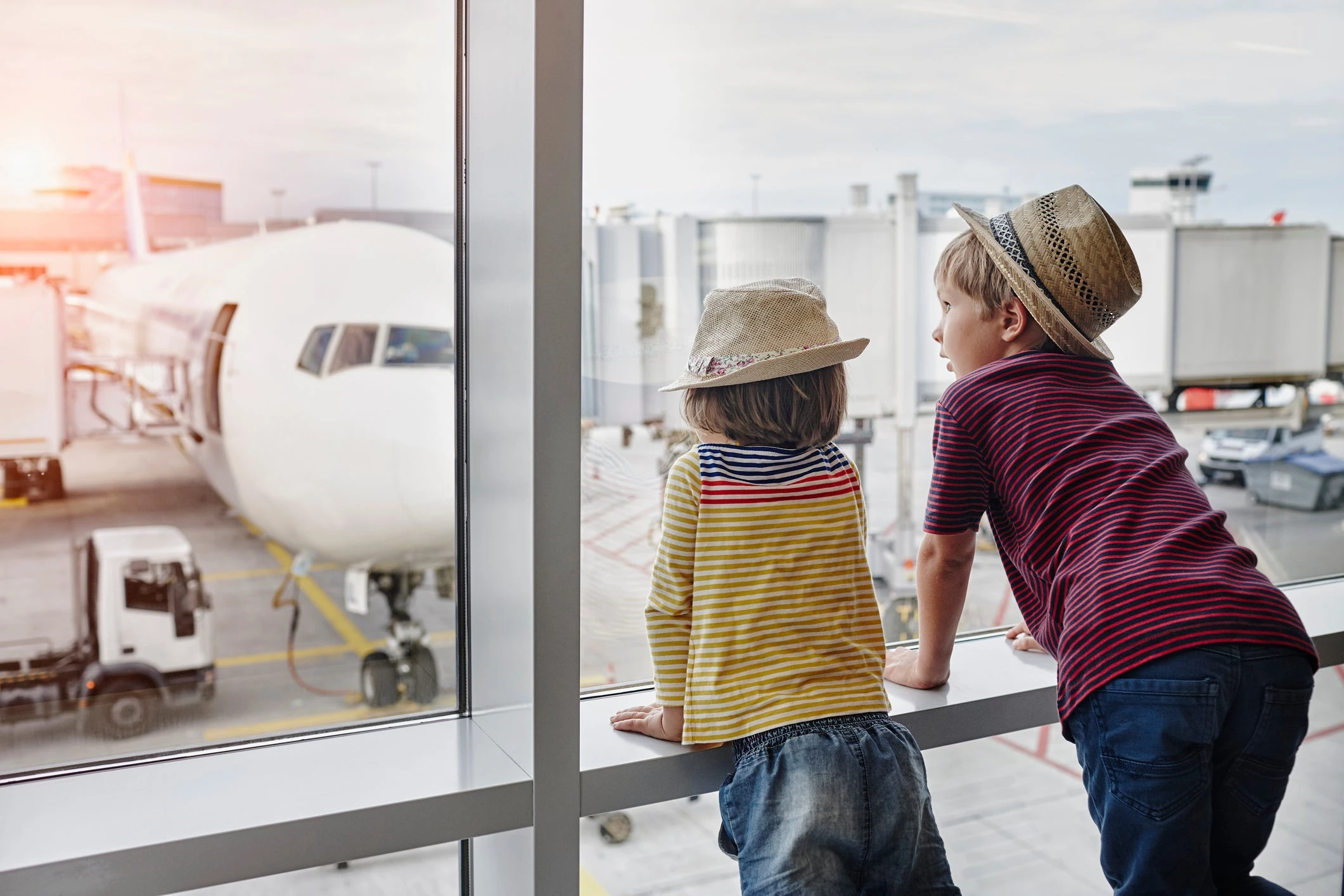 Airlines that allow families to pool miles