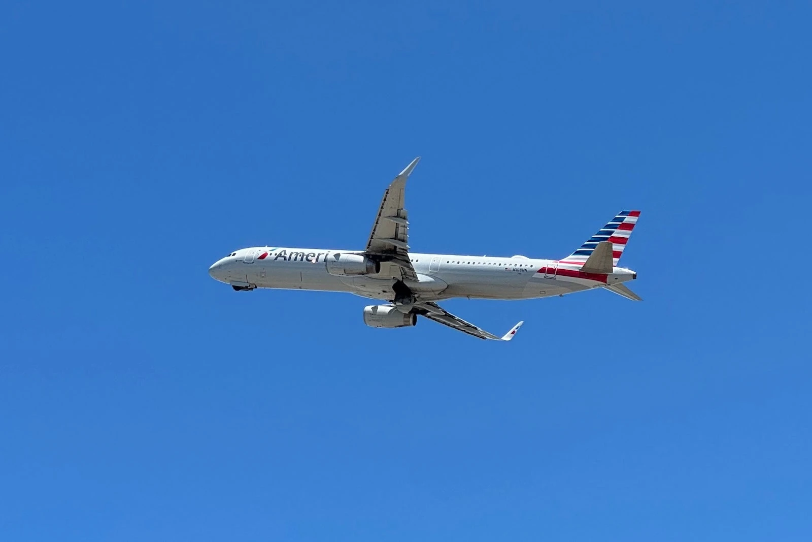 I just earned 20,000 American Airlines Loyalty Points with 1 flight — here’s how