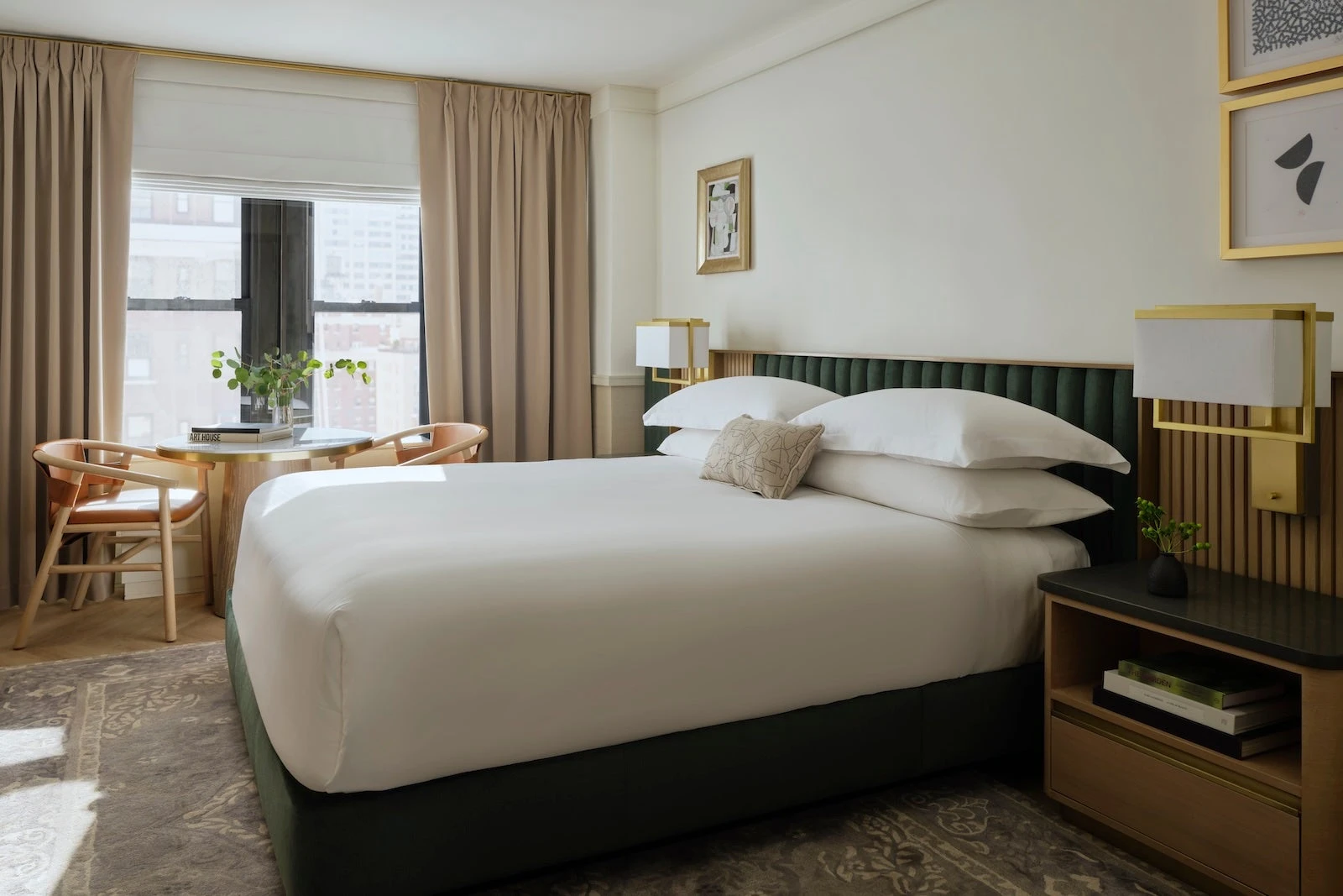 A townhouse-inspired Kimpton just opened on New York's famed Park Avenue