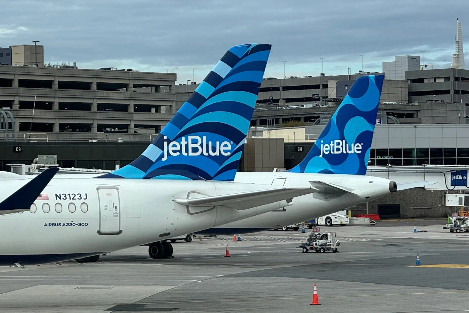 JetBlue moves quickly to fill Spirit's gap, adds 11 routes from Fort Lauderdale