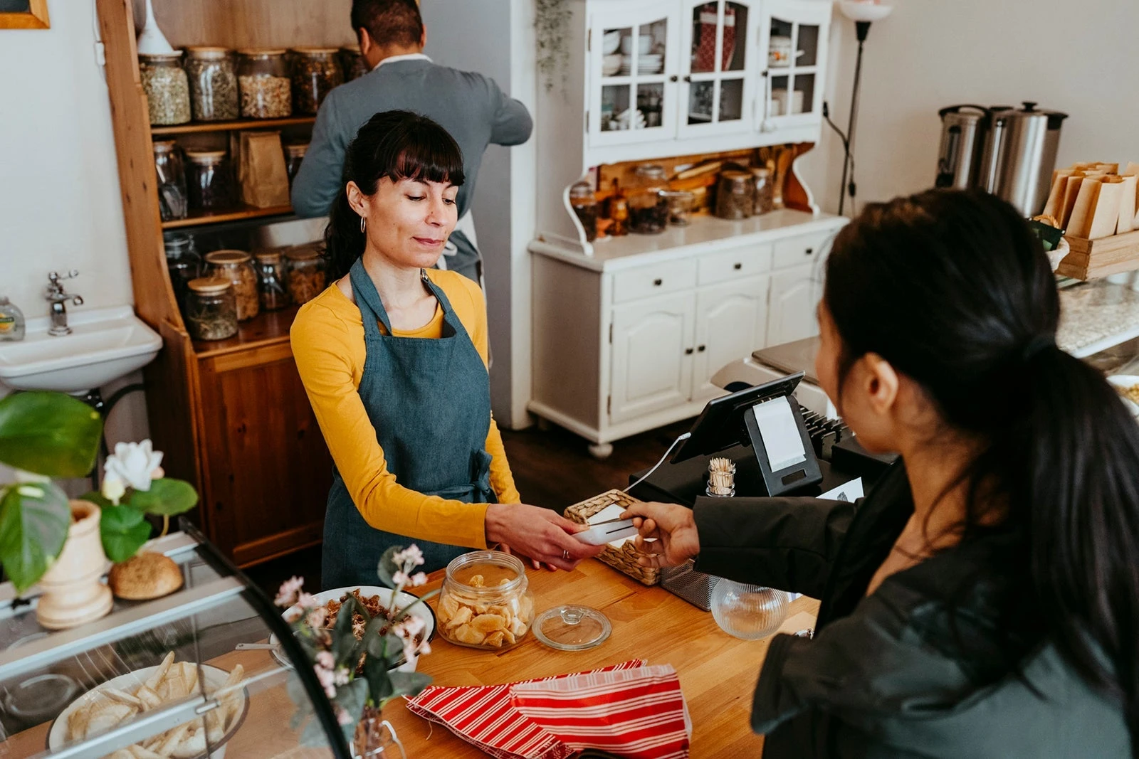 How credit cards can turn today’s spending into tomorrow’s rewards for every American