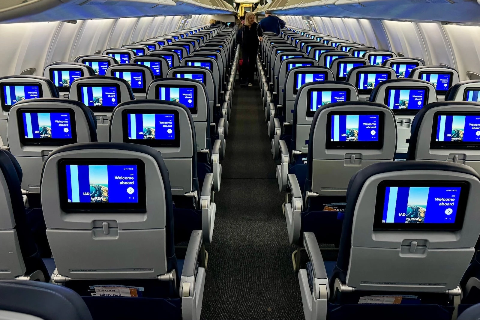 No headphones? United passengers could be barred from flying