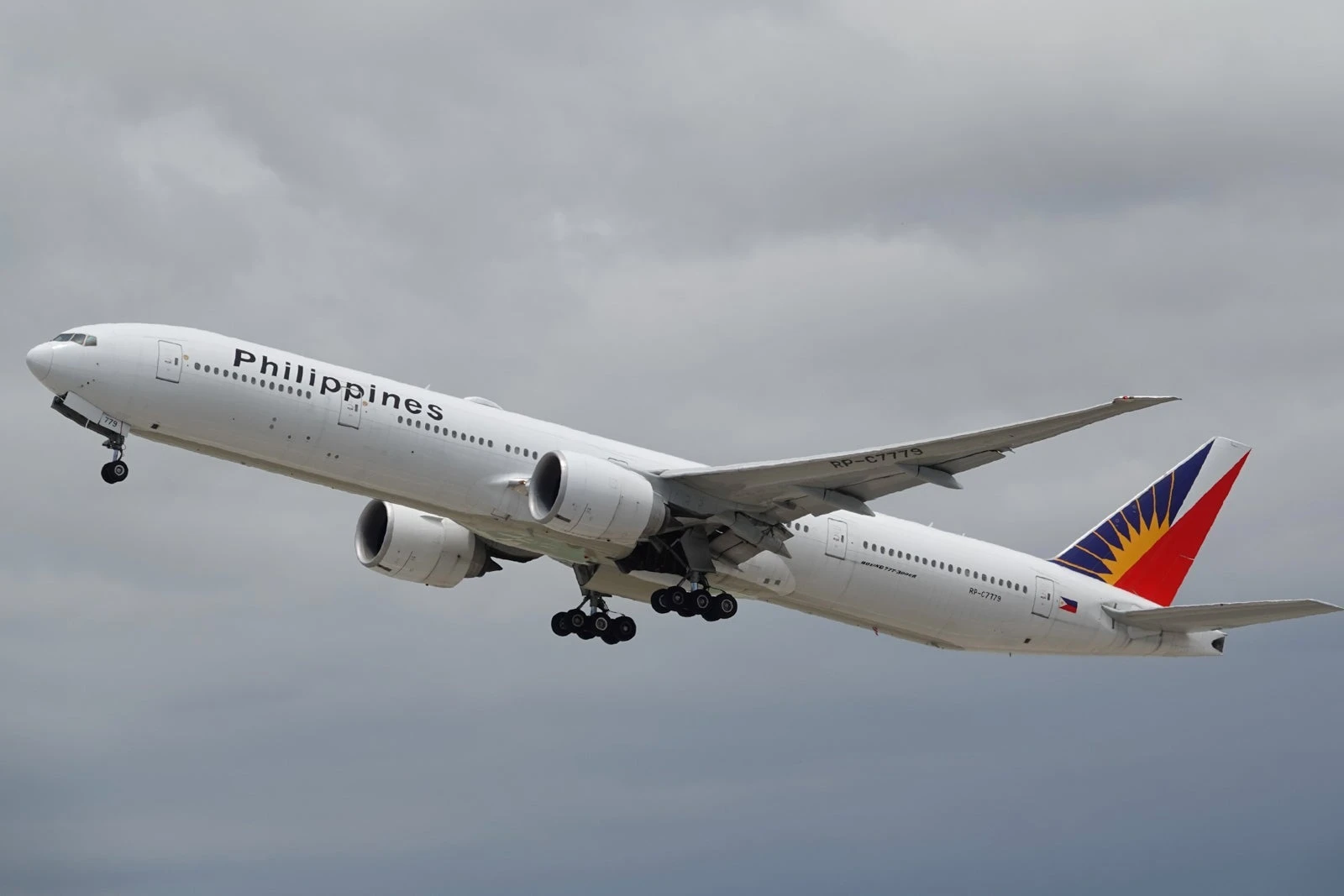 Your AAdvantage miles, Atmos points will soon be good on Philippine Airlines
