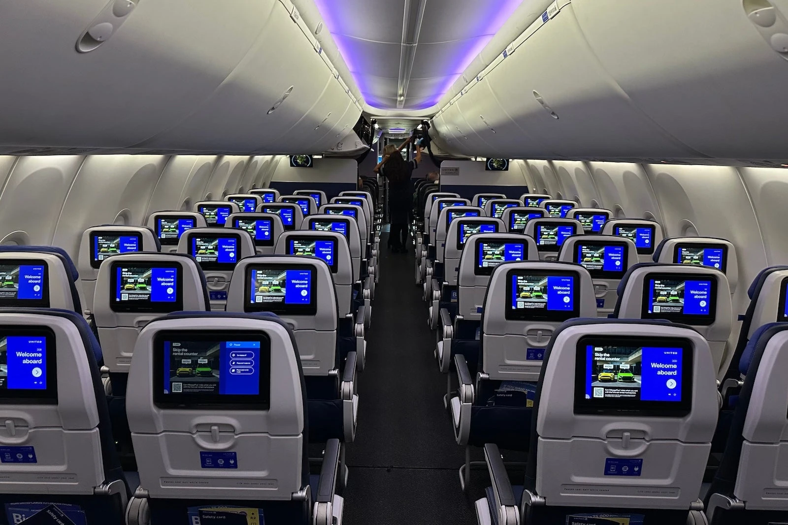 13 travelers each did 15 United MileagePlus award searches: Here's how pricing differed across accounts