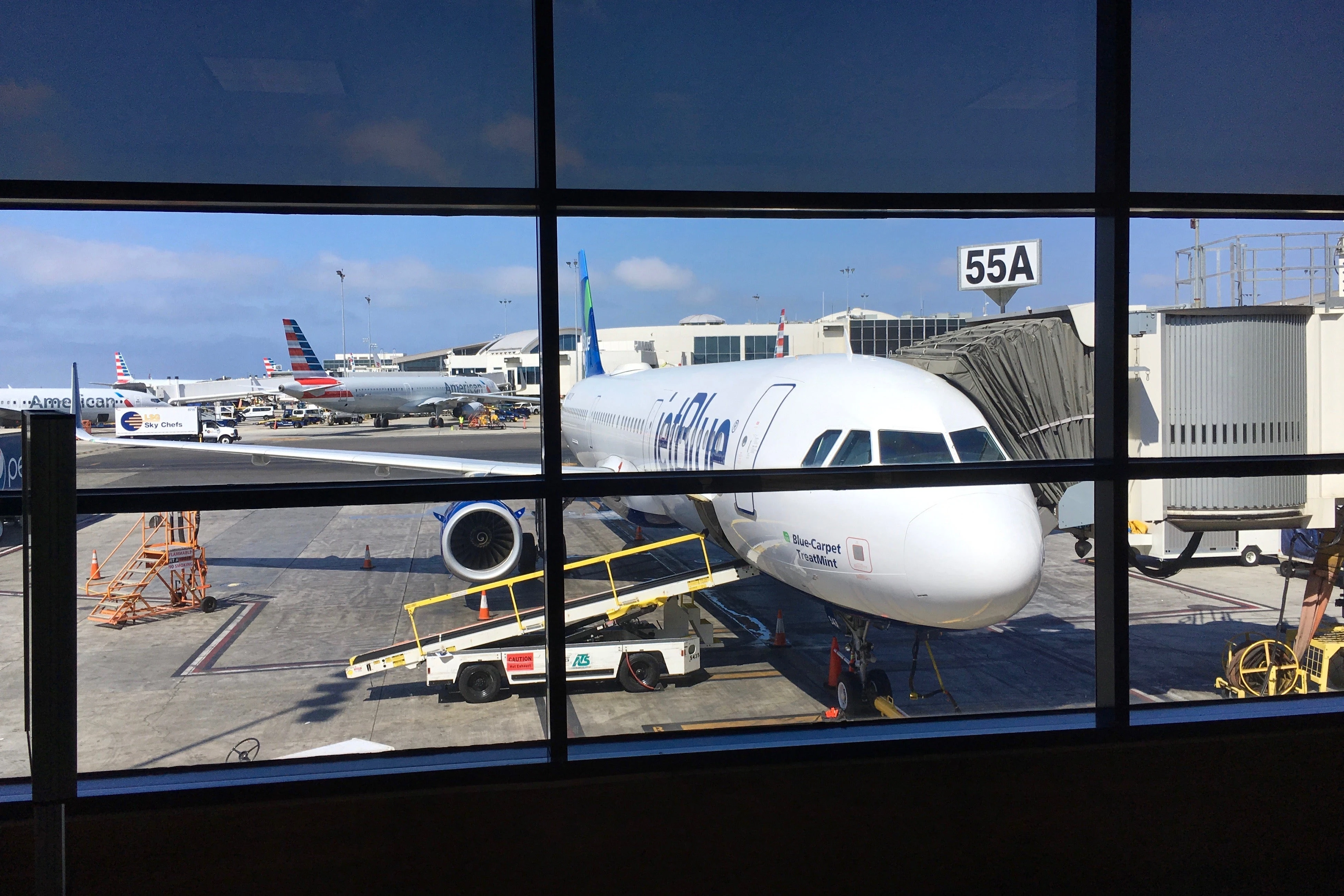 JetBlue and JSX part ways, ending loyalty tie-up