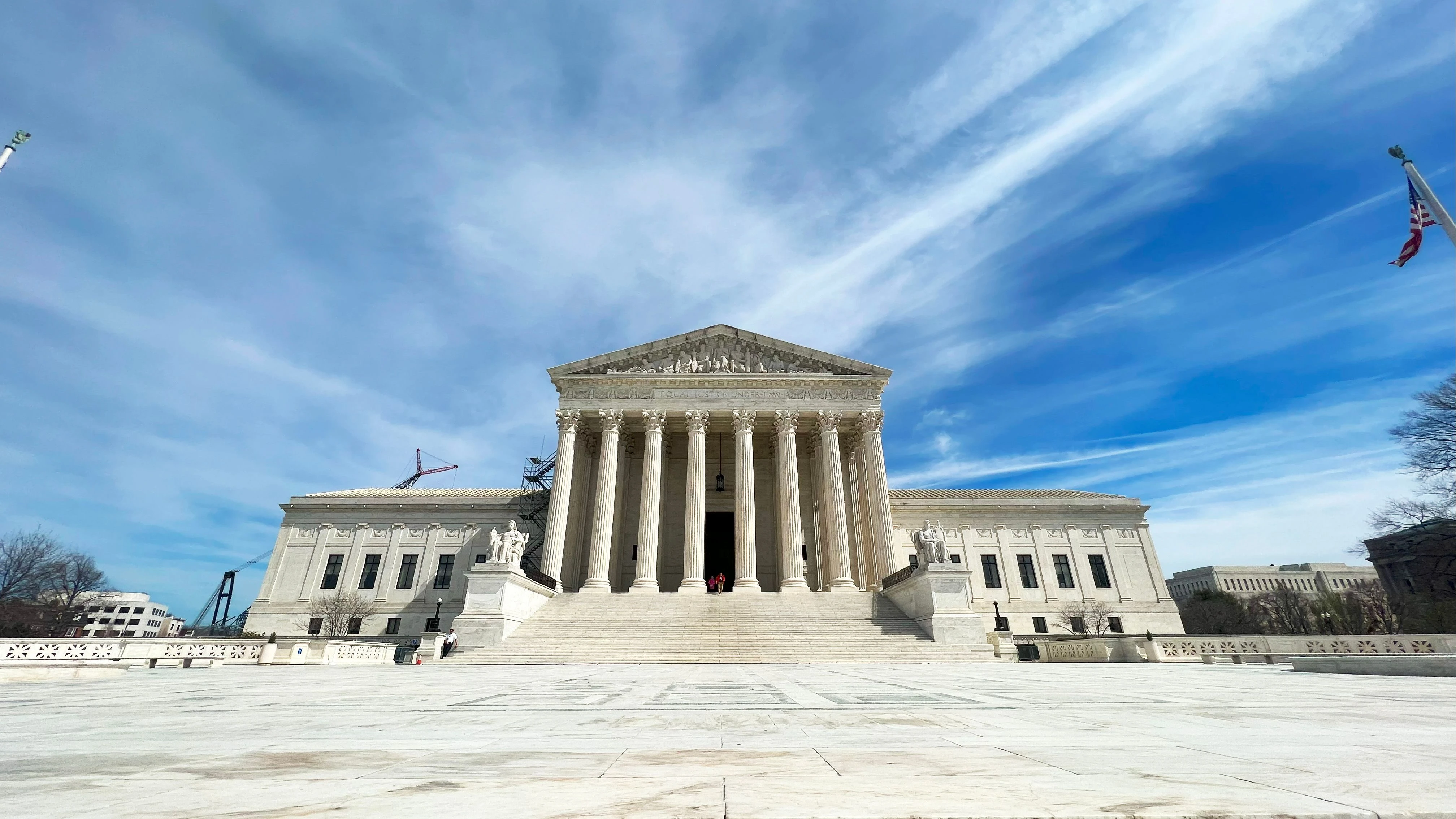 Coinbase Leaps Into Supreme Court Case in Defense of User Data Going to IRS