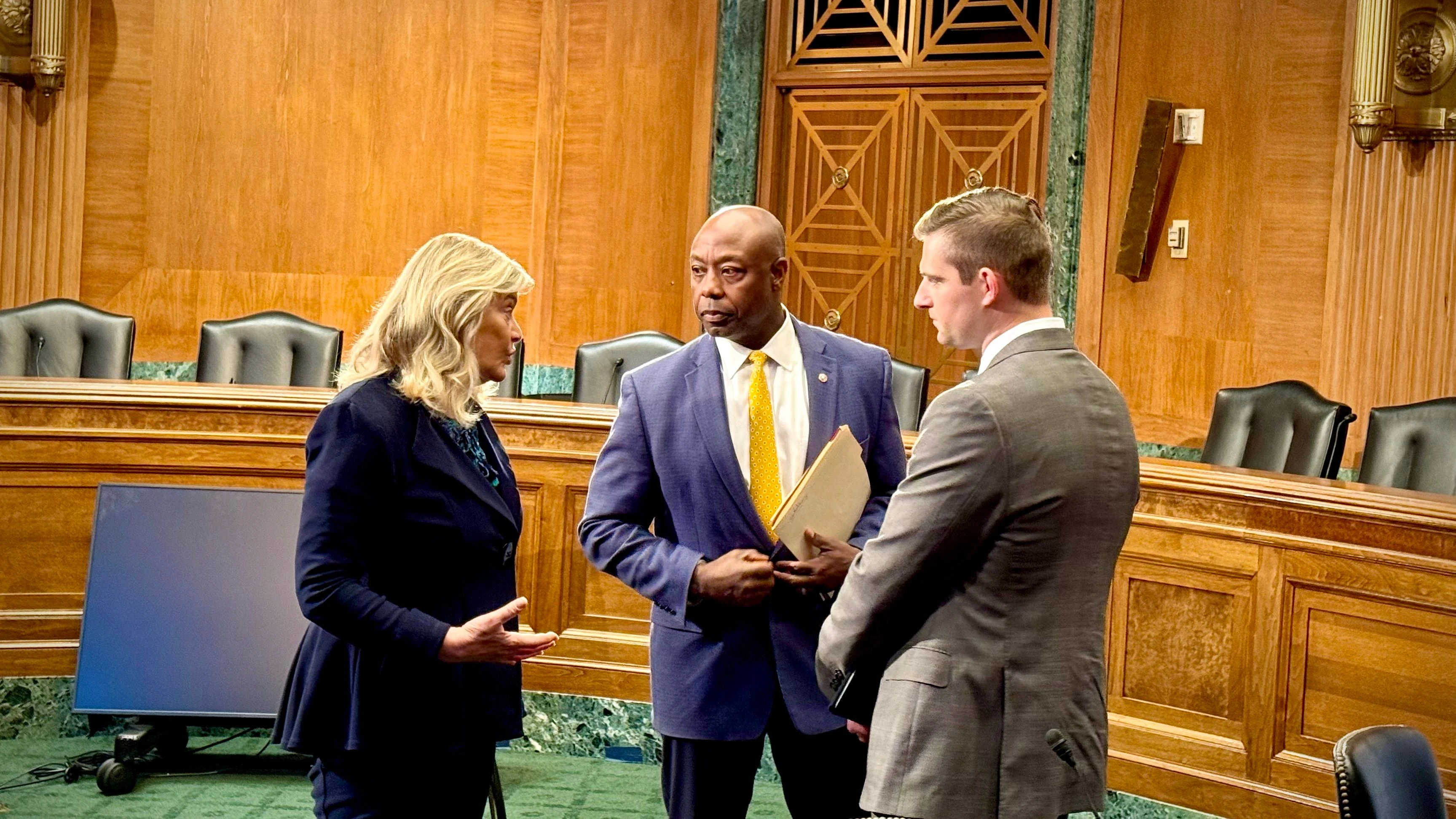 Key U.S. Senator Tells White House Crypto Market Structure Bill Will Be Done by Sept. 30