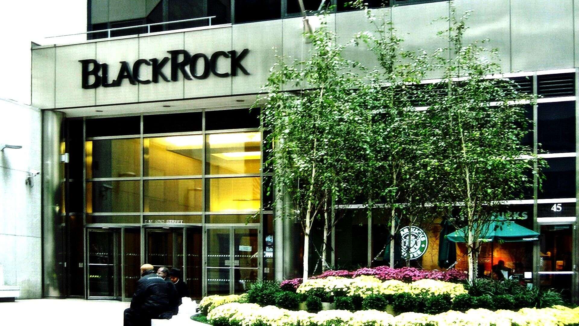 BlackRock to List Bitcoin ETP in Europe in First Crypto Foray Outside U.S.