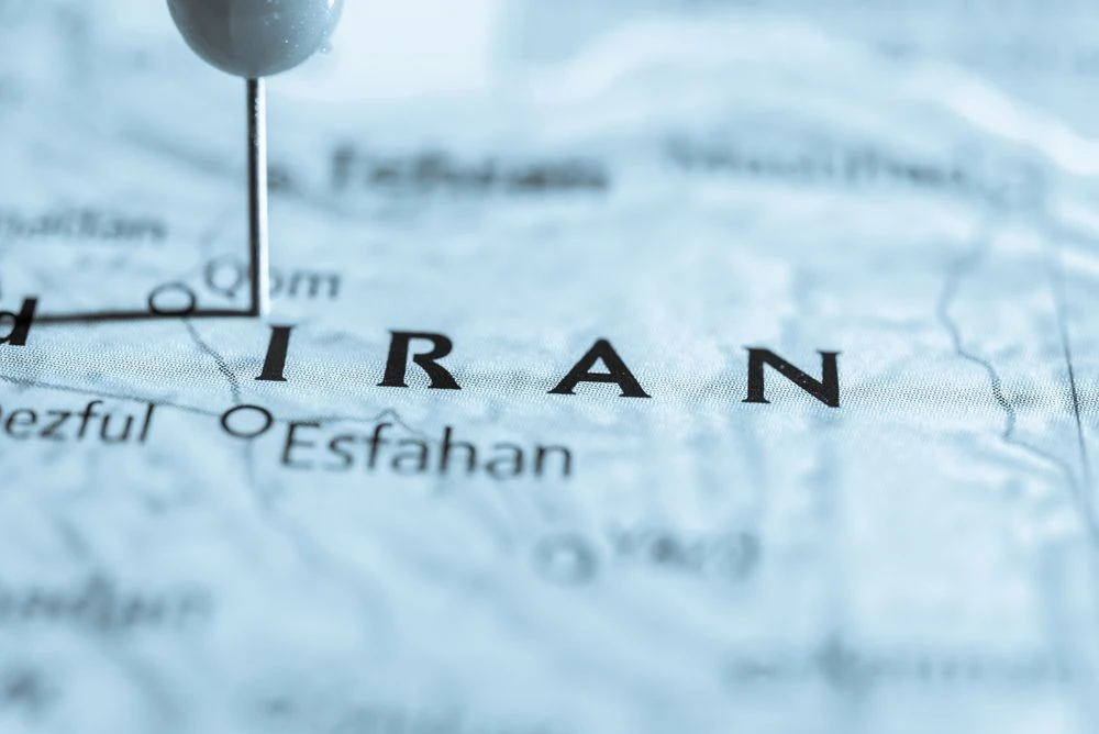 Crypto Daybook Americas: Bitcoin Drops as Mideast Tensions Rise, but $200K Still In Play
