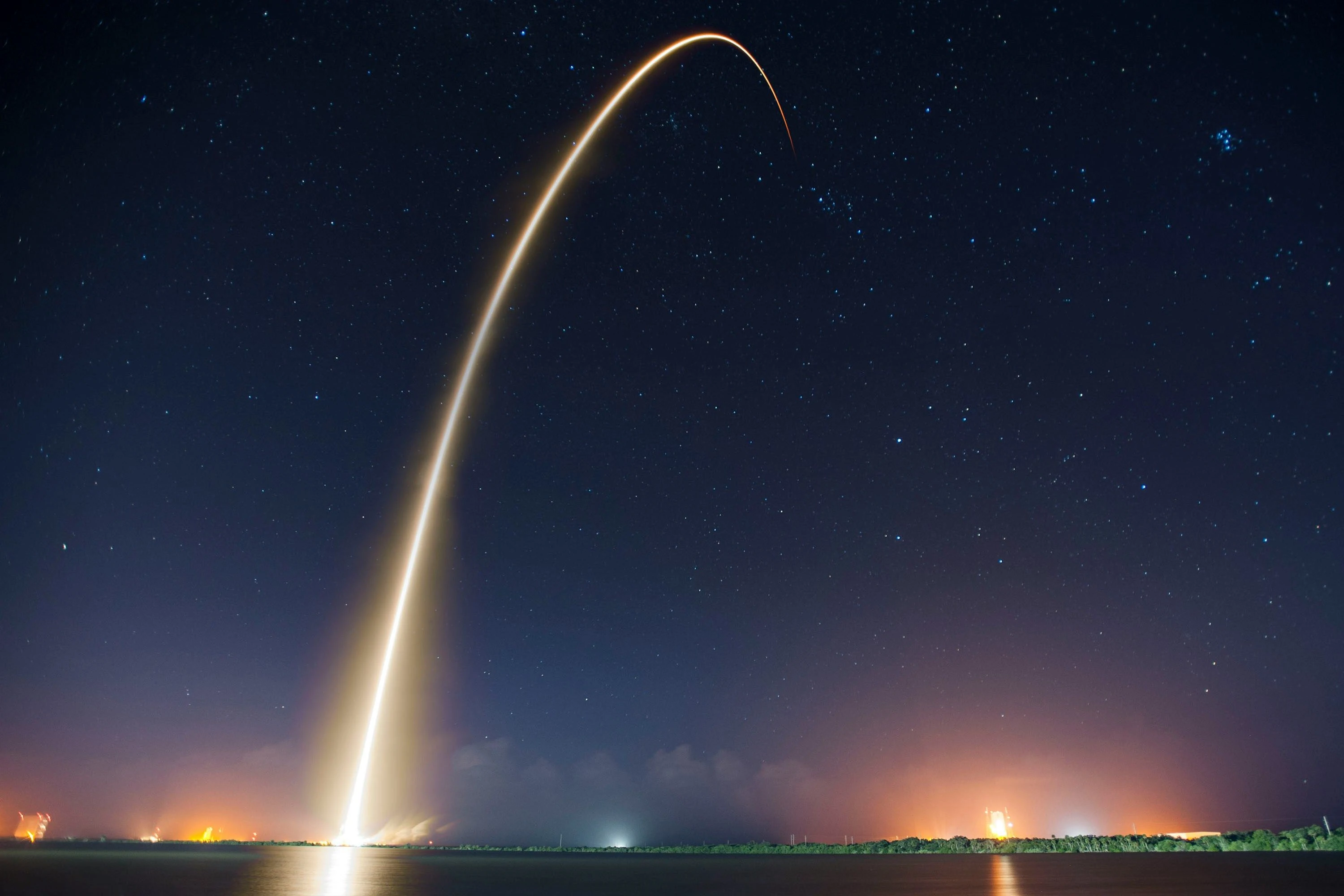 Tom Lee's Bitmine Surges 3,000% Since ETH Treasury Strategy, but Sharplink's Plunge Warrants Caution