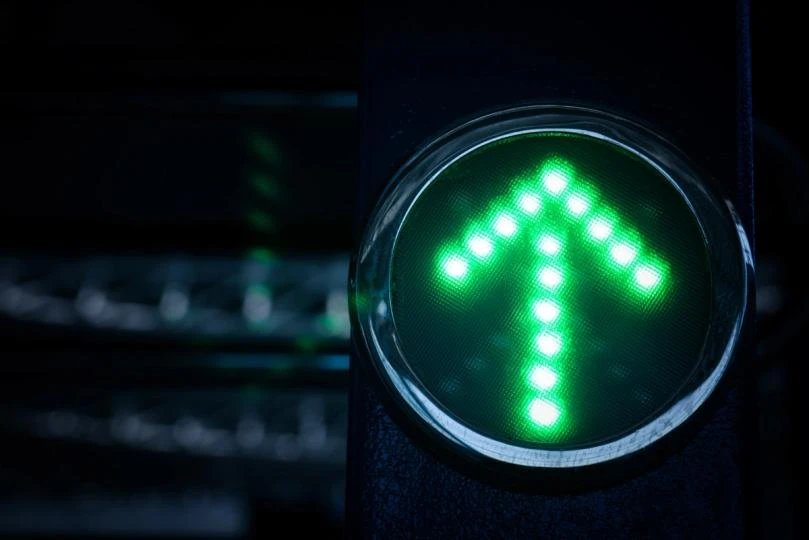 Ether, solana, dogecoin in the green after Warsh comments push bitcoin above $60,000