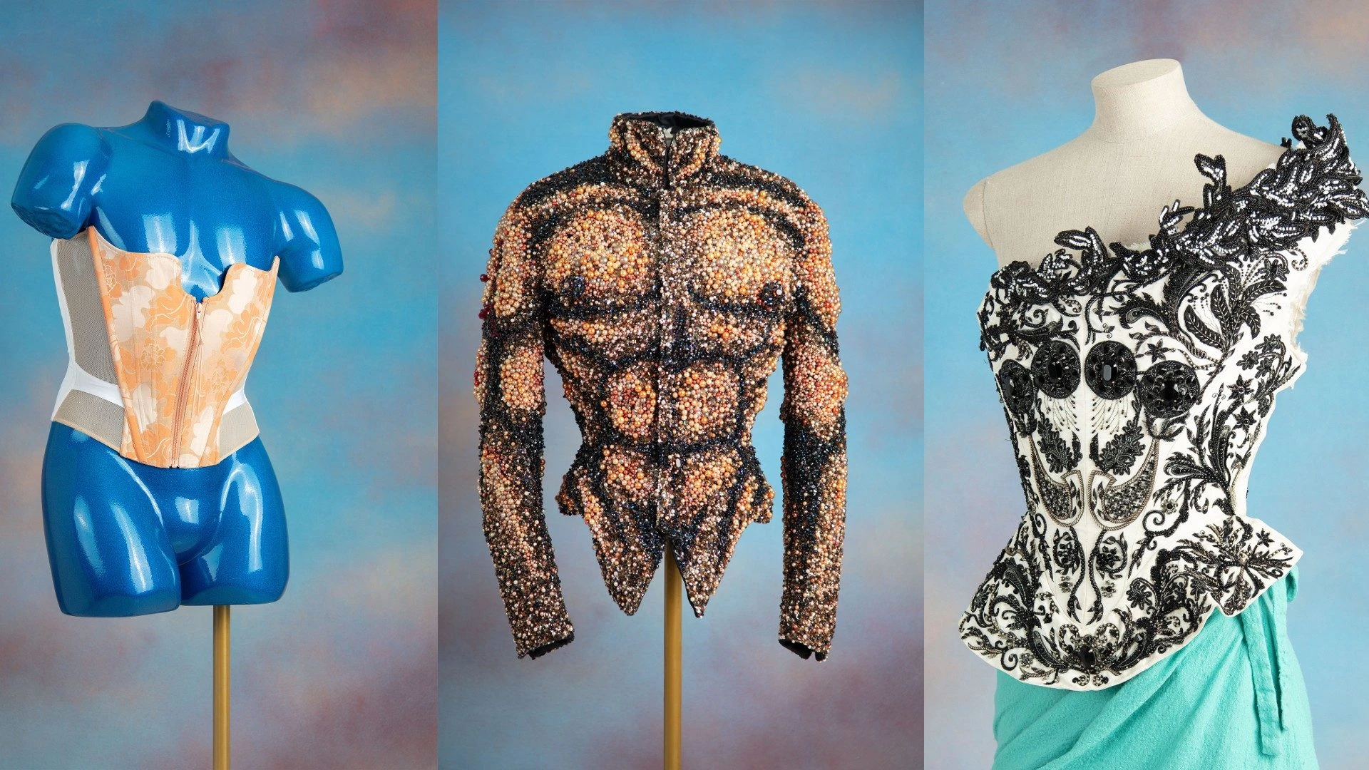 Dove vedere i corsetti punk di Vivienne Westwood in mostra a Milano e Firenze