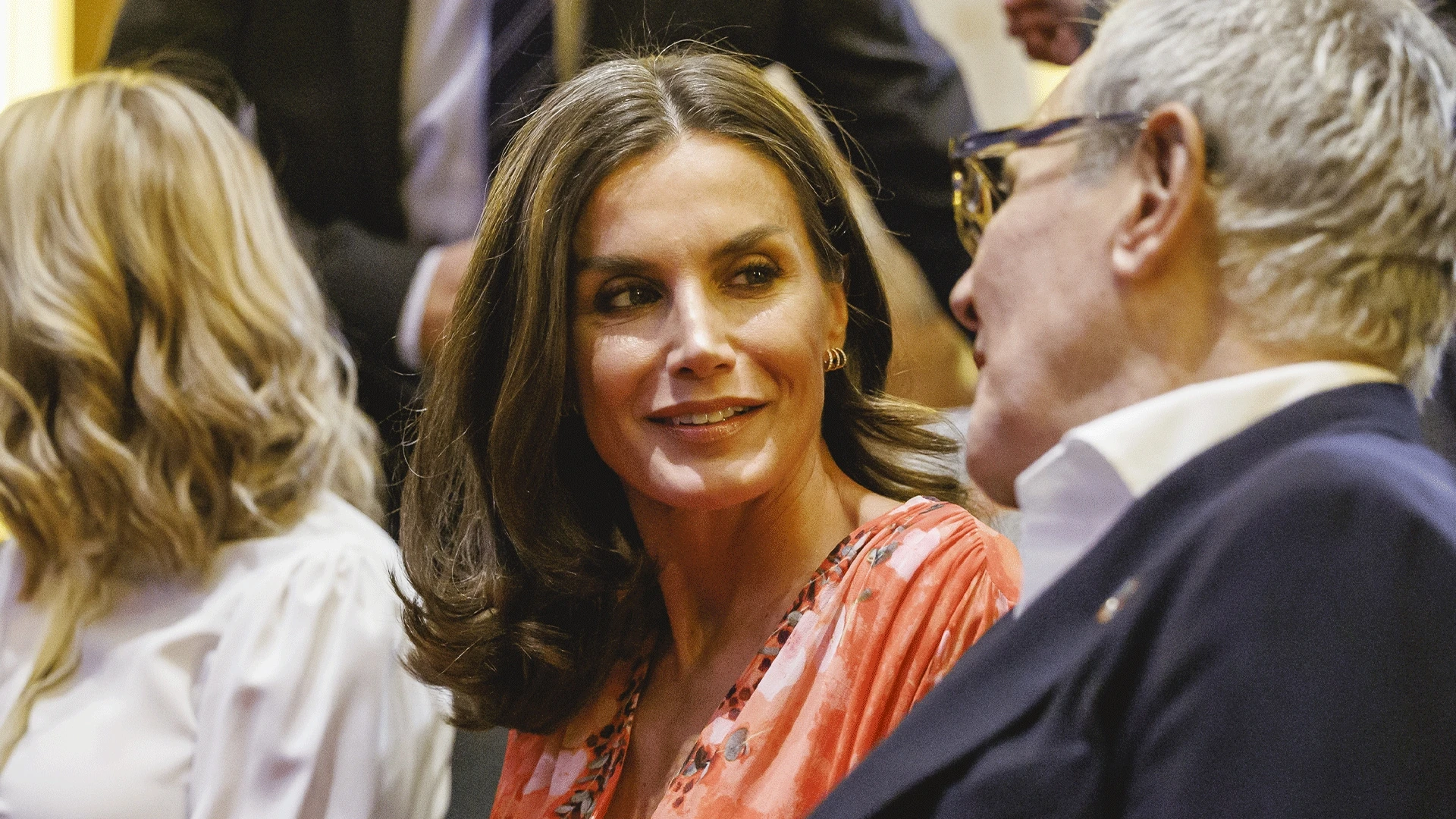 Letizia Ortiz dice addio ai capelli lunghi: il nuovo taglio della regina di Spagna