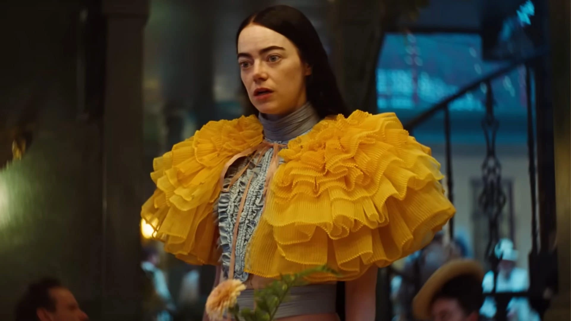 Il mondo di Bella Baxter fa trionfare Povere Creature: agli Oscar 2024 vince anche per trucco e costumi