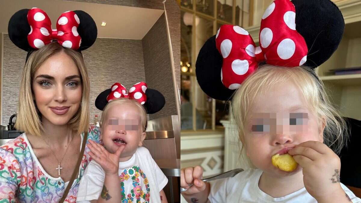 Chiara Ferragni e Vittoria adorabili in coordinato: a Disneyland indossano le orecchie di Minnie