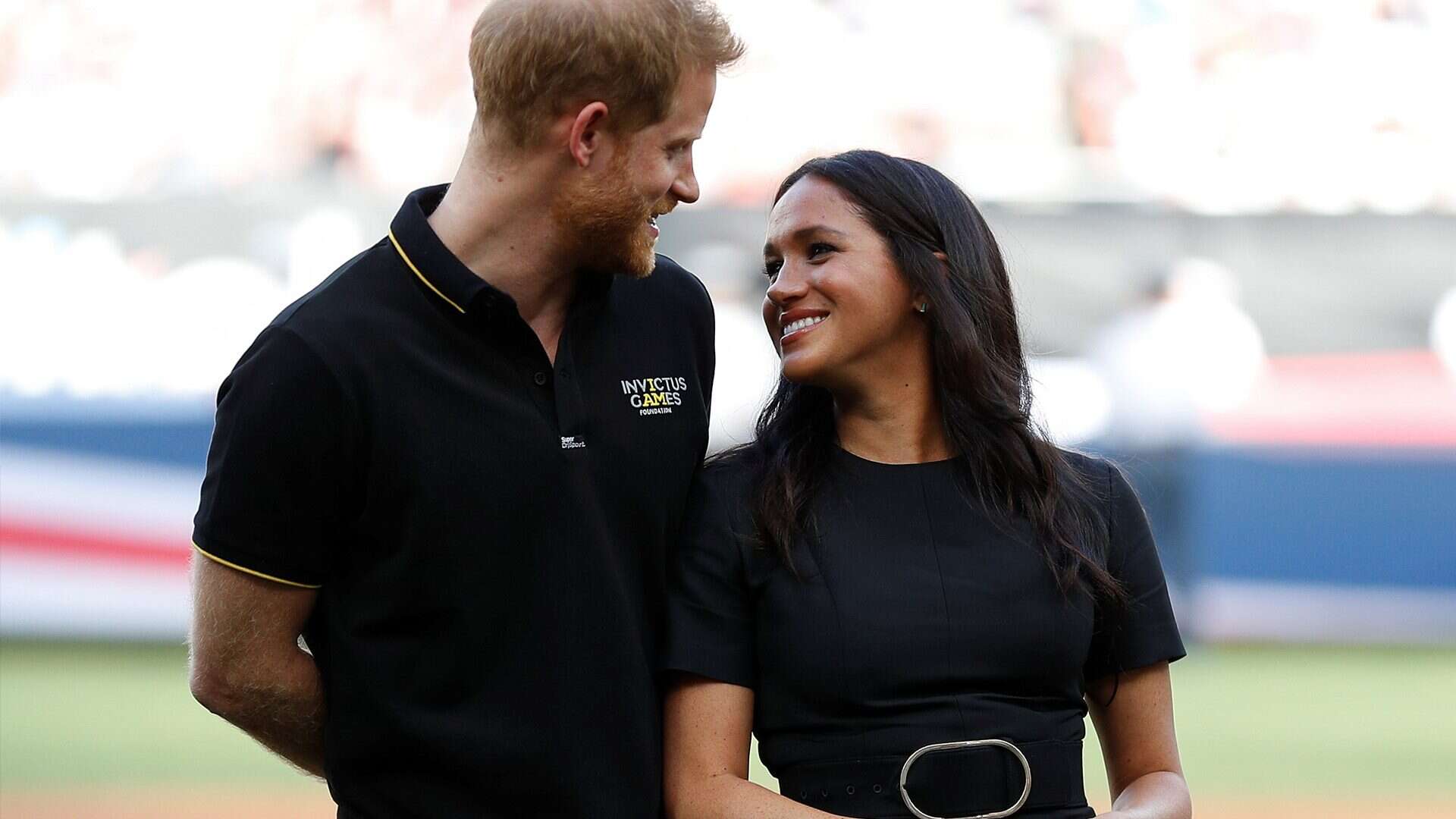 Meghan Markle agli Invictus Games è chic in total black (con l’orologio di lady Diana)