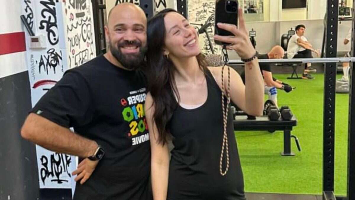 Aurora Ramazzotti torna in palestra dopo il parto: “Non facevo squat da tre mesi e mezzo”