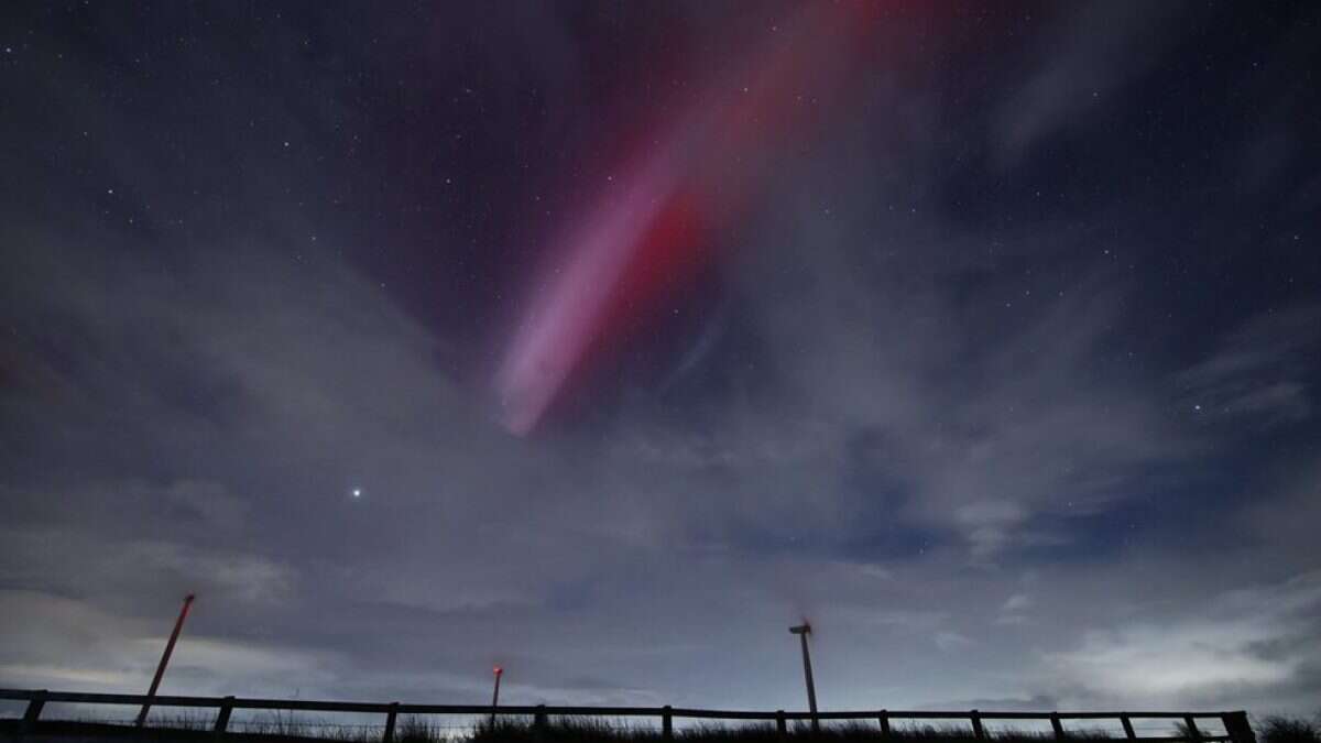 Cos’è STEVE, il misterioso fenomeno apparso nel cielo durante l’aurora boreale del 5 novembre