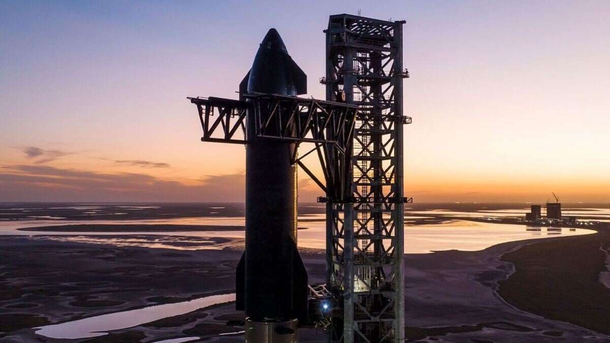 Elon Musk programma il nuovo lancio del razzo Starship: la data e le cause del rinvio