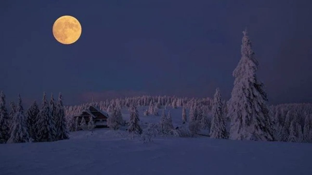 Luna Piena oggi 24 febbraio 2024, a che ora vedere la Microluna della Neve e perché si chiama così