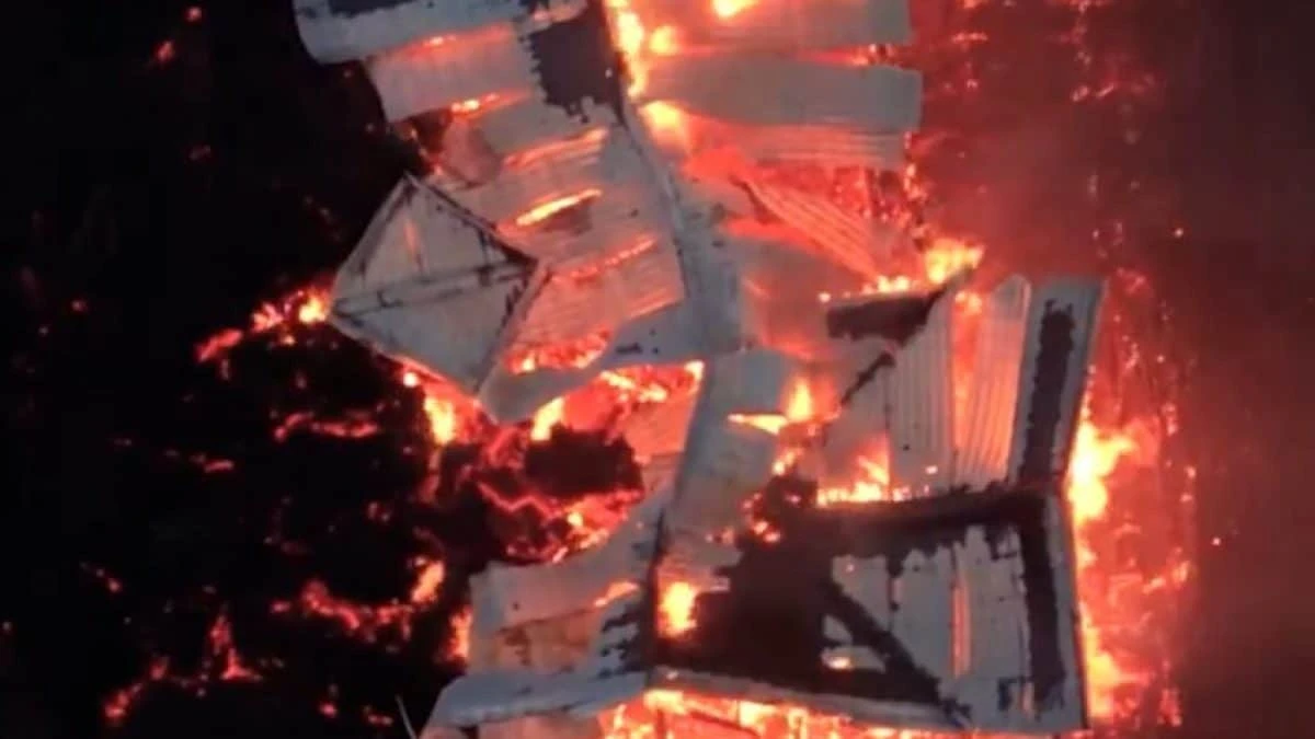 In Islanda la lava brucia le case: ora si teme per un gregge di pecore rimasto intrappolato