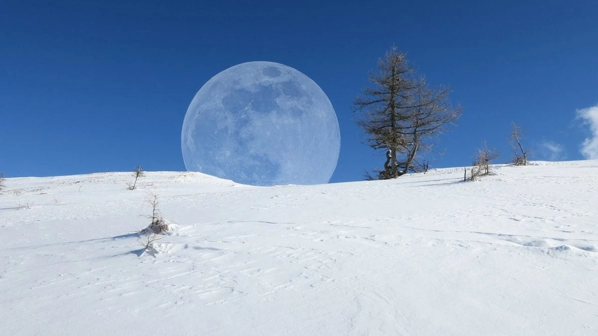 Arriva la Luna Piena Fredda stanotte 27 dicembre 2023, a che ora vedere l’ultimo plenilunio dell’anno