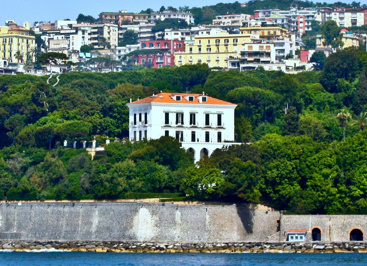 Sprofondamento a Villa Rosebery, residenza del Presidente della Repubblica: sul posto tecnici Abc