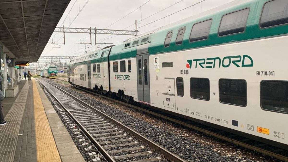 Da venerdì 1 settembre aumenterà prezzo di biglietti e abbonamenti Trenord: le nuove tariffe