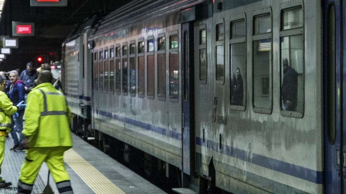 Travolto e ucciso da un treno alla stazione di Stezzano: inutili i soccorsi e treni cancellati