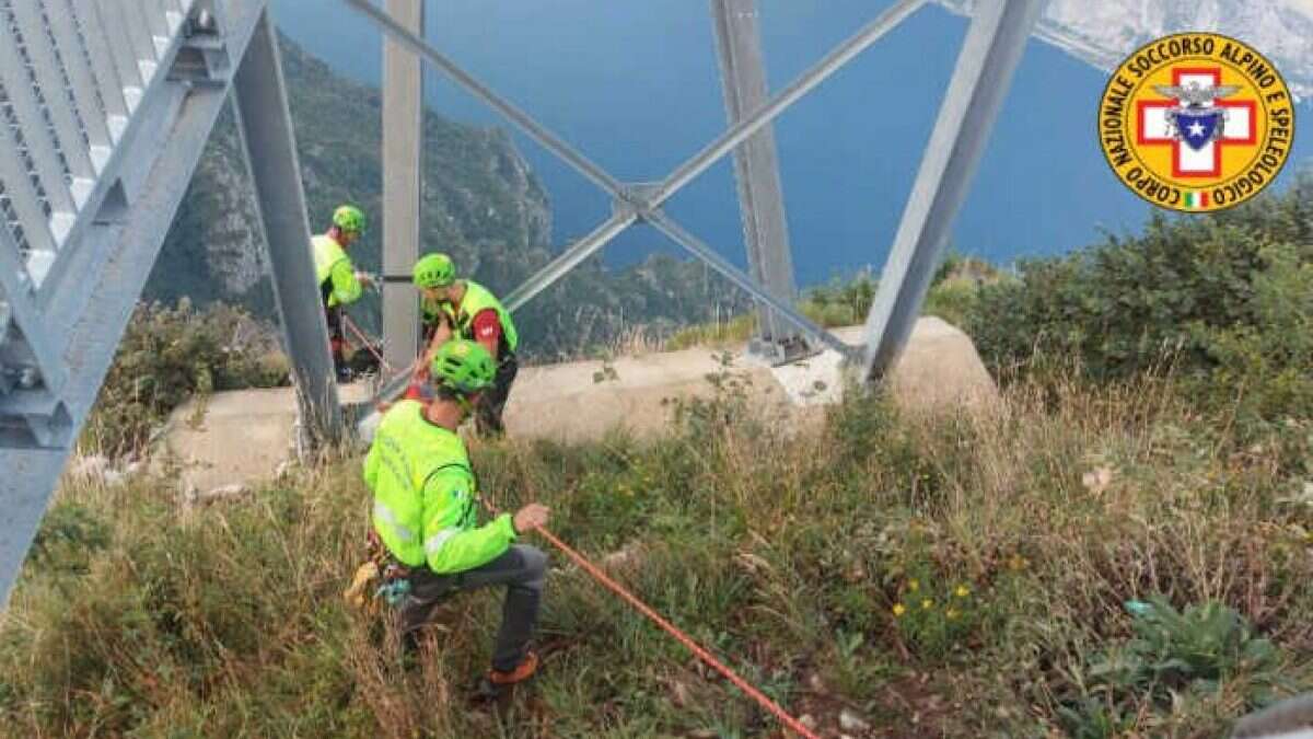 Ragazzo di 17 anni precipita dal Belvedere nel Lecchese: è morto