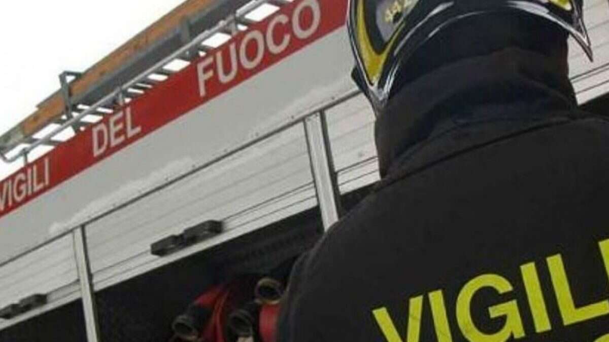 Evacuato un centro d'accoglienza, oltre 60 persone intossicate: la struttura era in condizioni fatiscenti