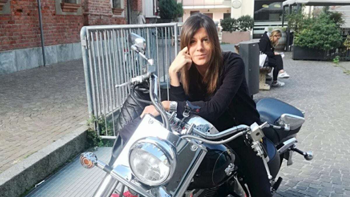 Linda Ferrigno muore a 42 anni in un incidente in moto, il fratello: 