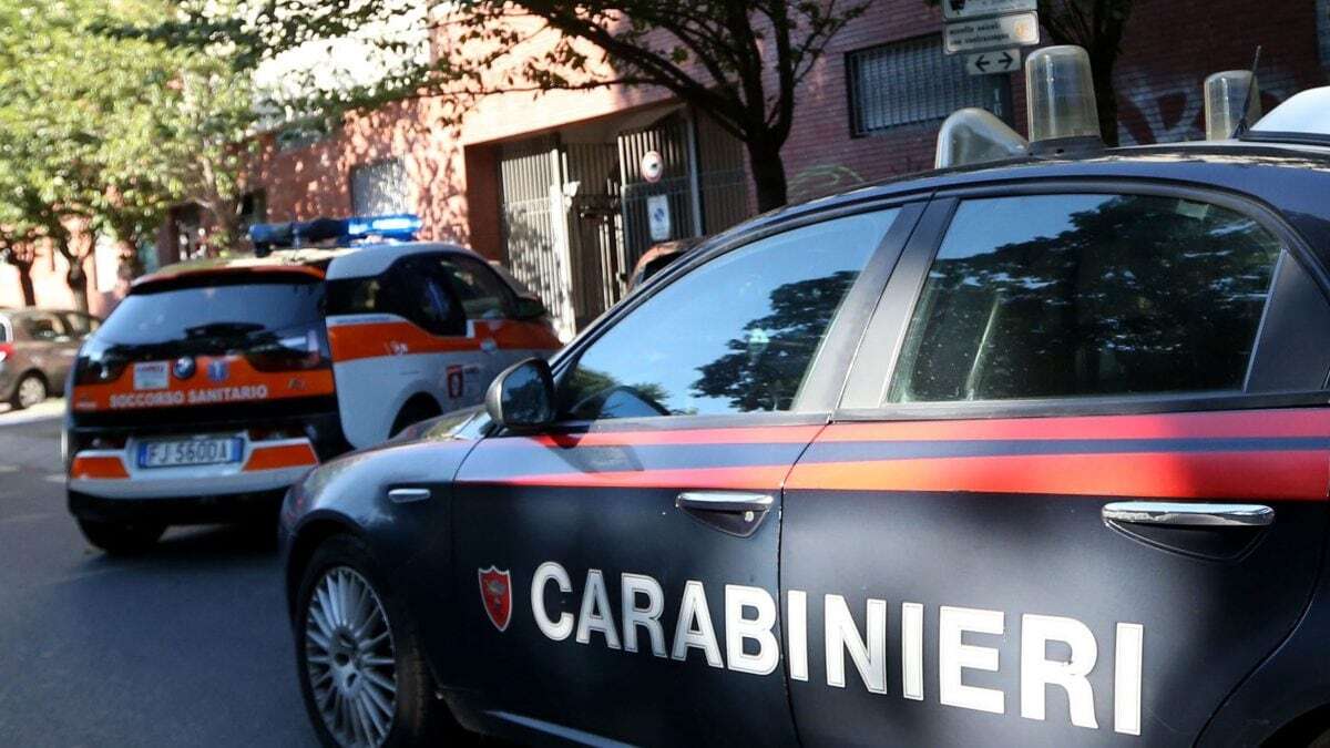 Ragazza di 23 anni soccorsa in strada denuncia: 