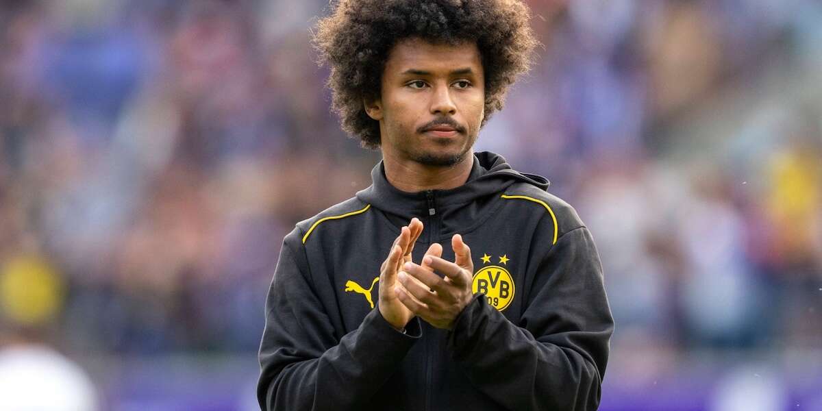 Karim Adeyemi bleibt dem BVB treu: Ein klares Bekenntnis zu Borussia Dortmund