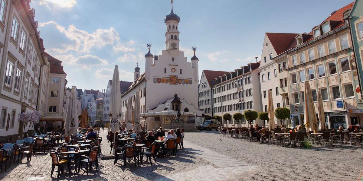 Warum Sie im Hotel ein Handtüch über die Türklinke hängen sollten