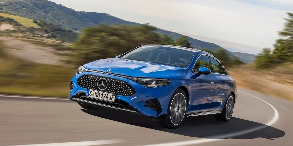 Mercedes zieht endlich das Tuch vom neuen Baby-Benz