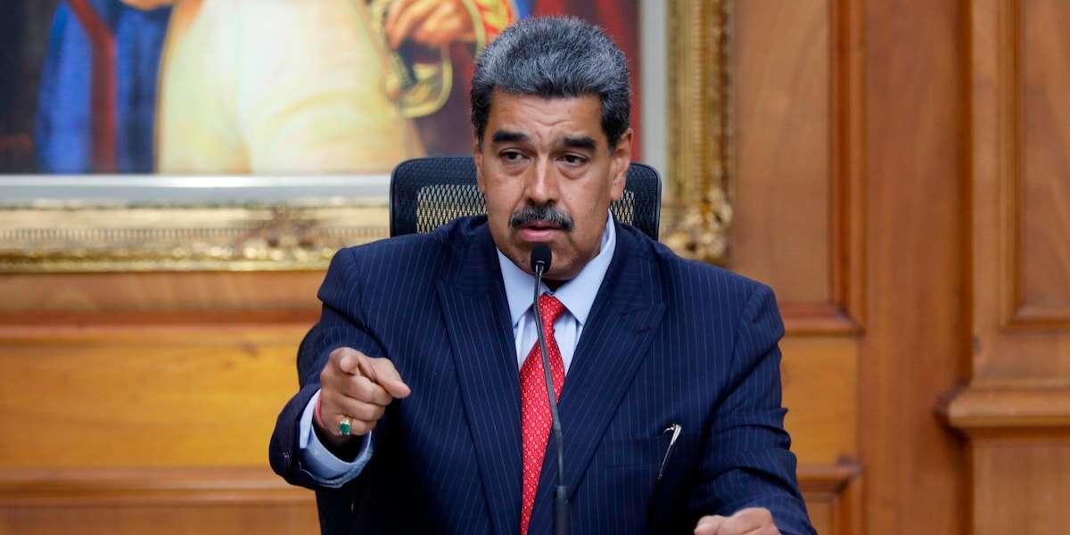 Venezuelas Präsident Maduro verlegt Weihnachten in den Oktober vor