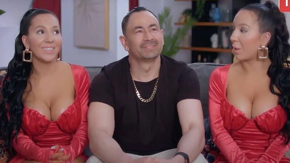 ‘I love you both’: Perth twins engaged to SAME man