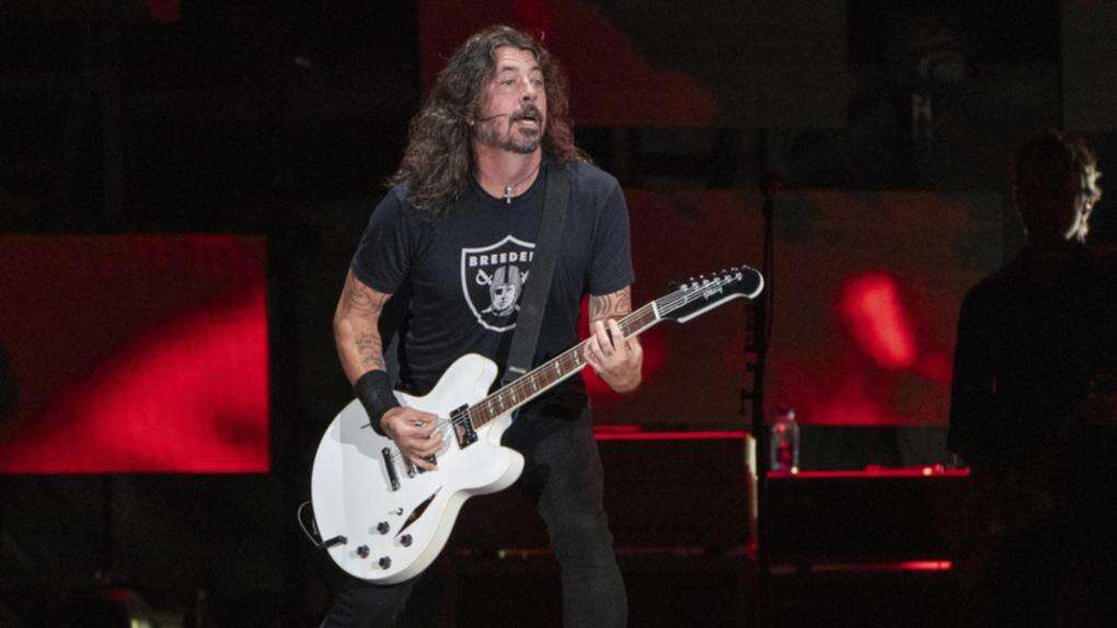 Dave Grohl fathers baby girl outside 21-year marriage