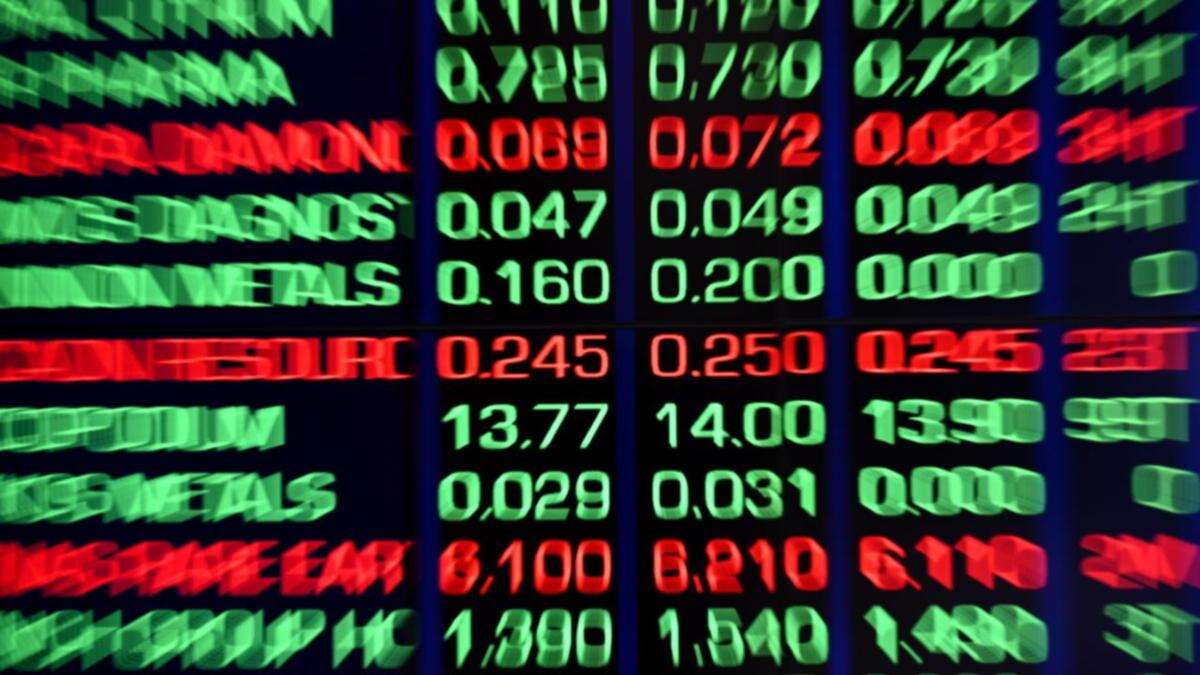 Aussie shares dip as banks fall, miners gain