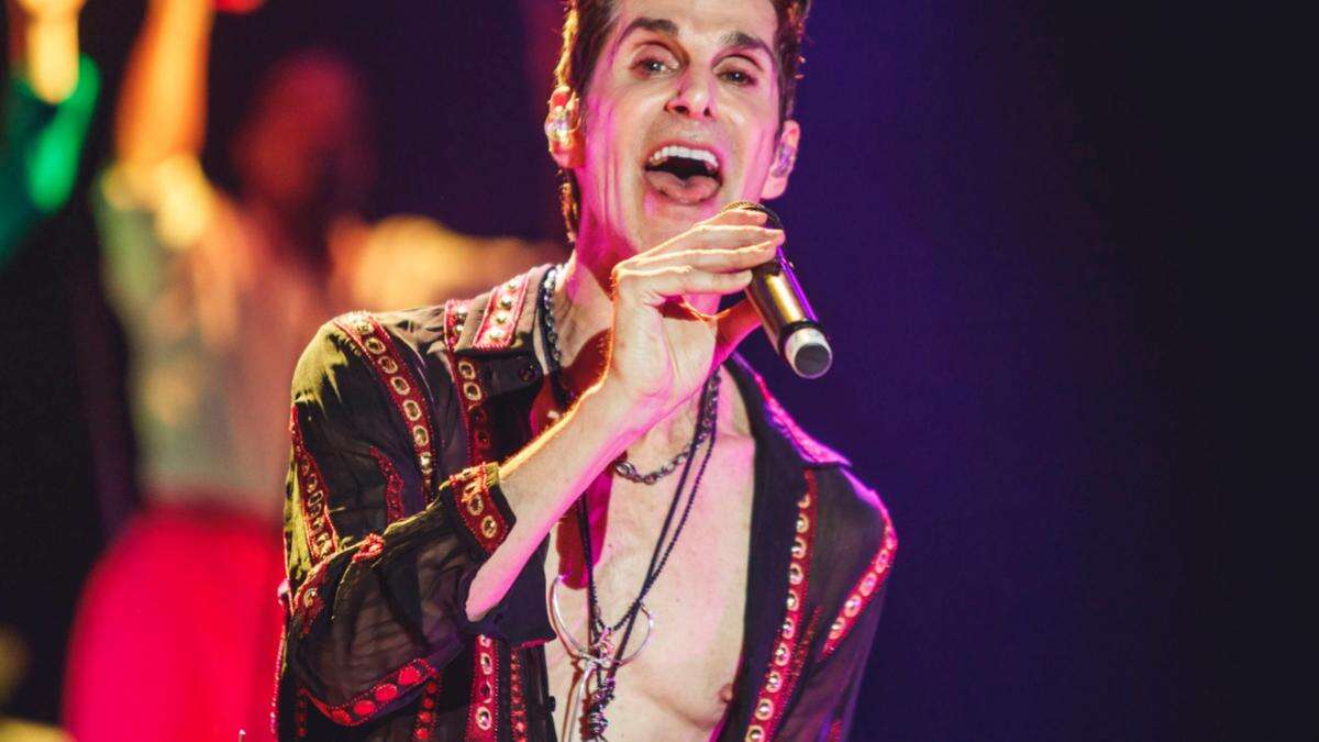 Perry Farrell apologises for 'inexcusable behaviour' after Jane's Addiction row