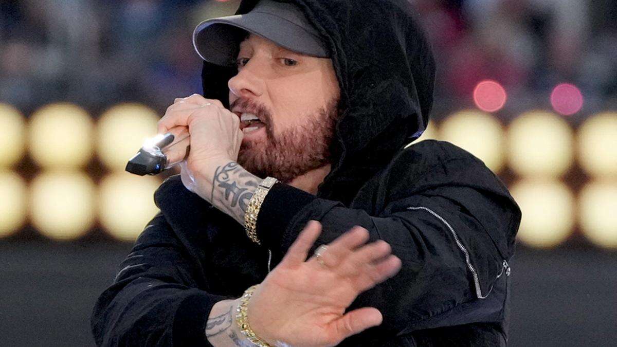 Eminem announces expanded version of The Death Of Slim Shady