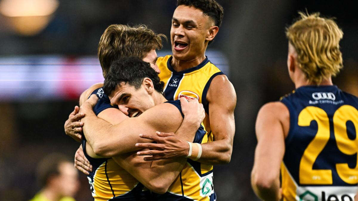 Young Eagles stun Suns to give Schoey a shot at top job