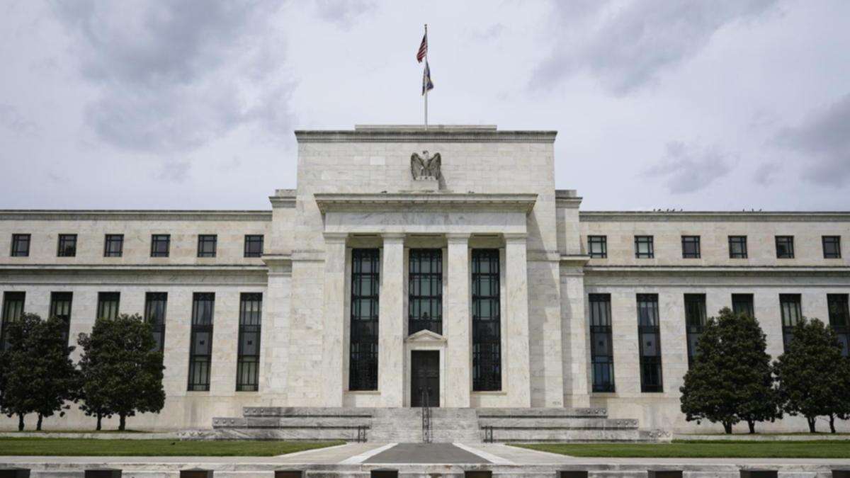 Fed keeps rates on hold, expects cooler US inflation