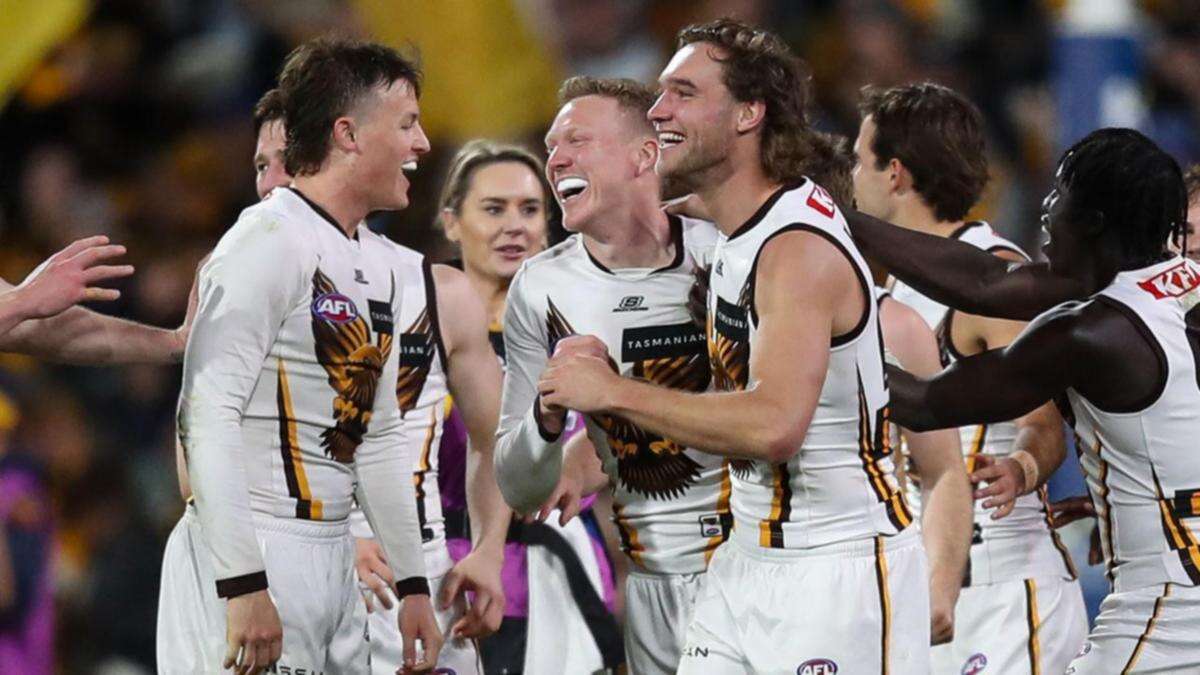 Hawks swoop on Crows to continue finals push