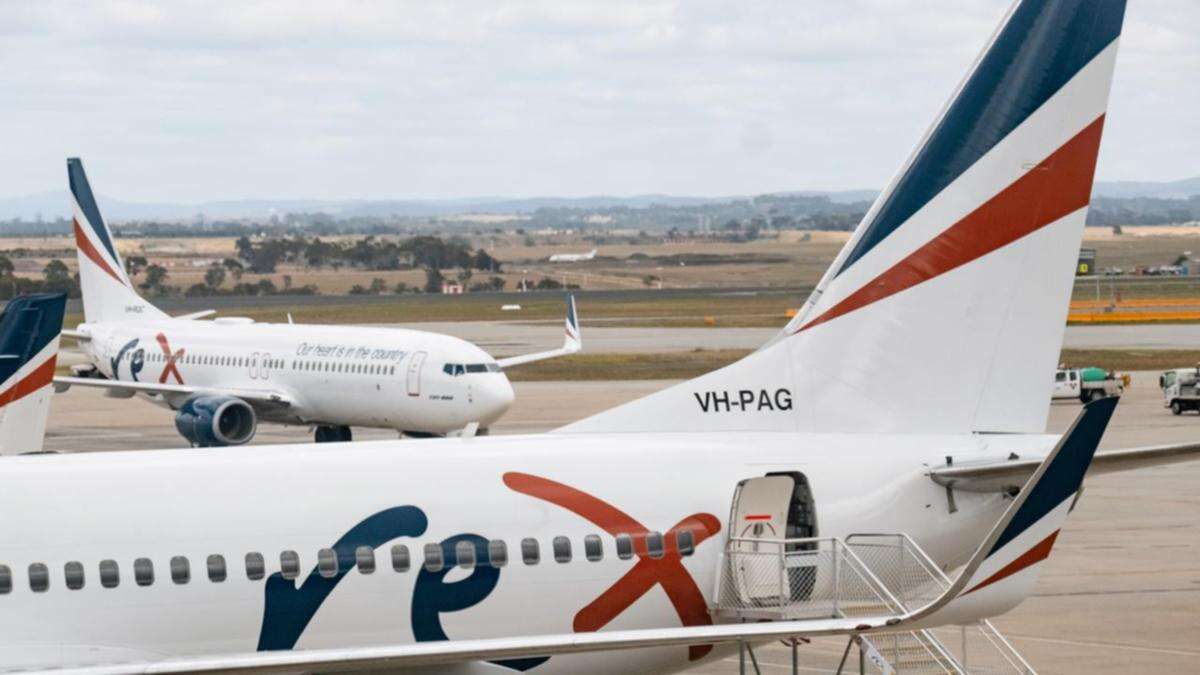 Regional flights continue despite Rex axing city trips