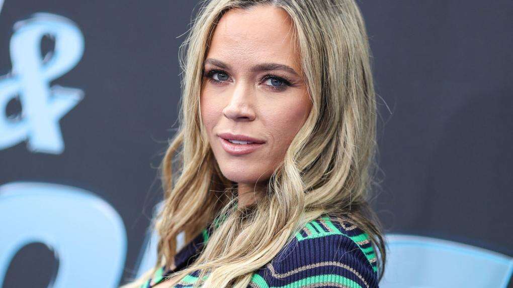 Teddi Mellencamp seeks a divorce from Edwin Arroyave