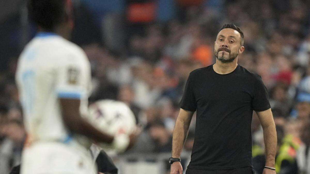 Marseille players booed, jeered after another home loss