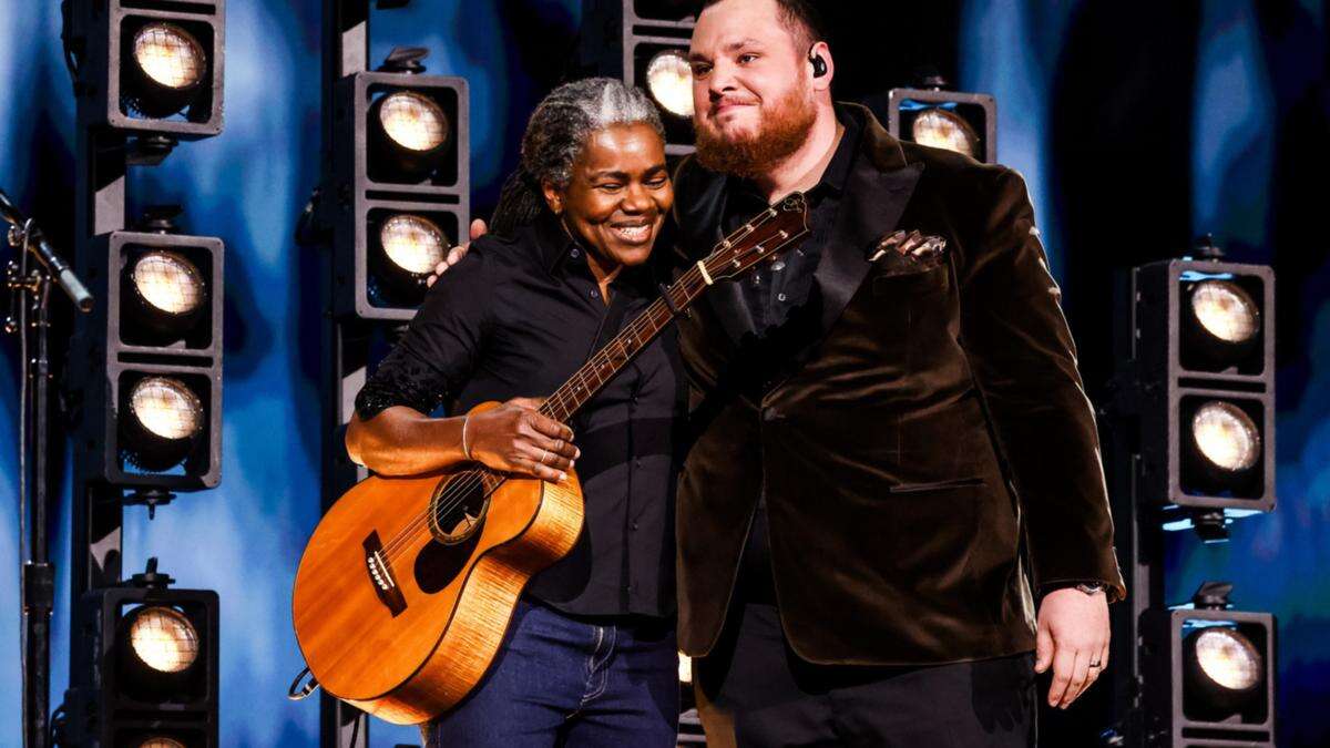 Luke Combs mortified after Tracy Chapman spotted Fast Car lyric error