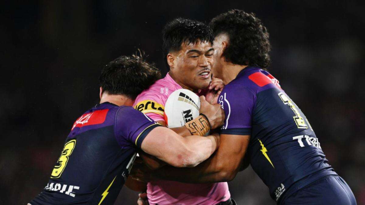 To'o played through knee pain for battered Panthers